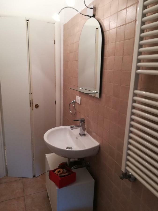 Pisolo Casa Vacanze Nuovo Appartamento Vicino All'Ospedale Sant'Orsola Bolonha Exterior foto